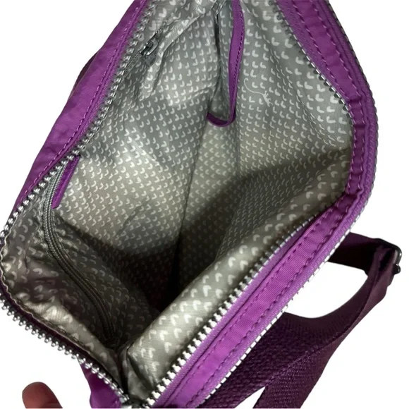 Kipling crossover messenger bag - Picture 3 of 3